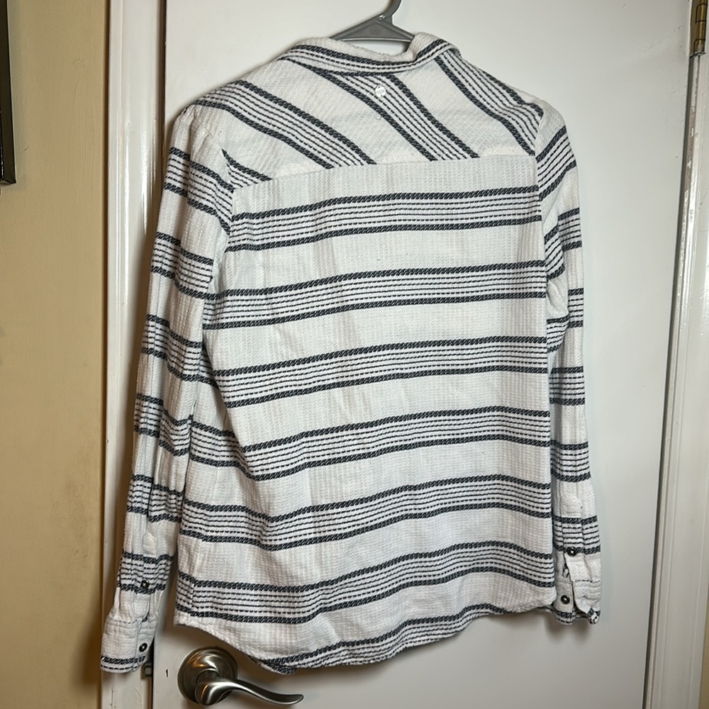 White And Blue Rip Curl Button Up - image 7